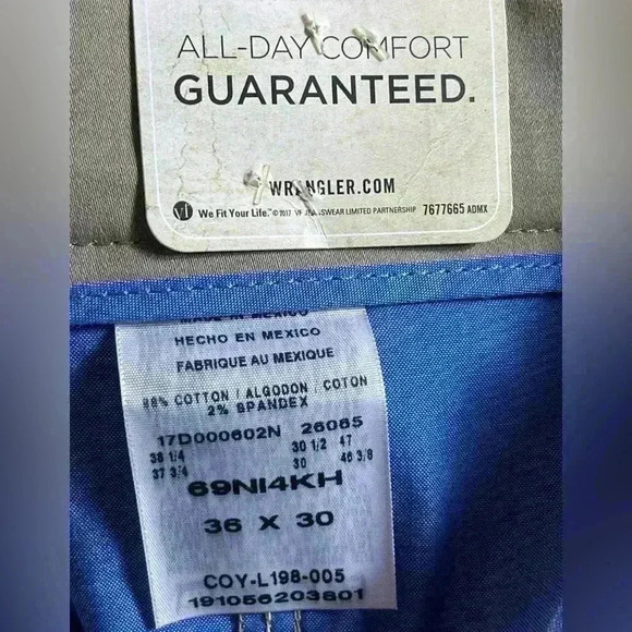 Wrangler NWOT Men’s No Iron Ultimate Khaki Straight Fit Pants Size 36X30 - Picture 9 of 9